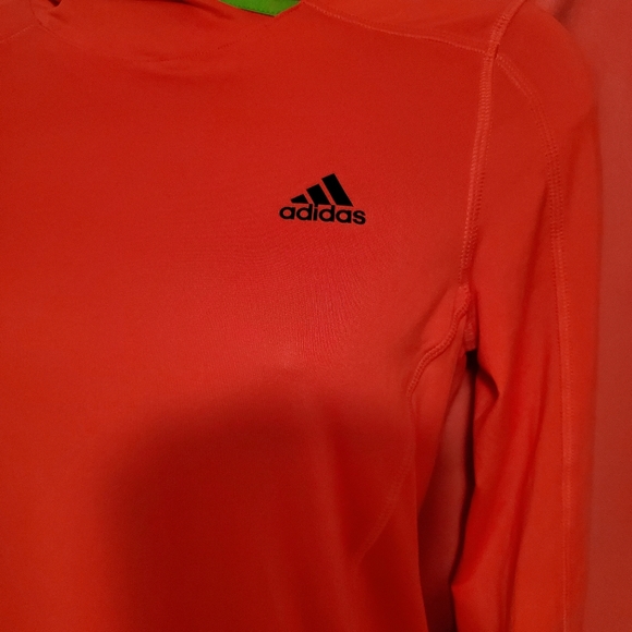 #963 Adidas top - Picture 2 of 6